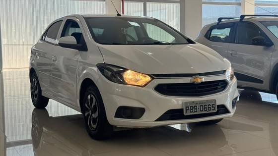 CHEVROLET ONIX 1.0 MPFI LT 8V FLEX 4P MANUAL CHEVROLET ONIX 1.0 MPFI LT 8V FLEX 4P MANUAL